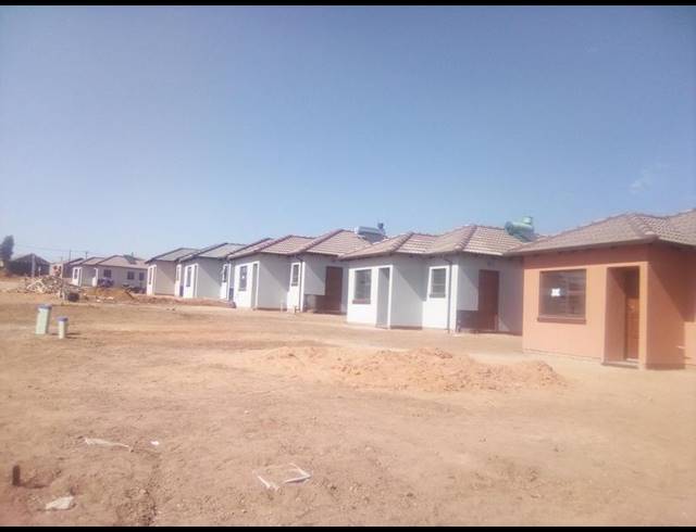 31 BEDROOM HOUSE FOR SALE IN SOSHANGUVE VV